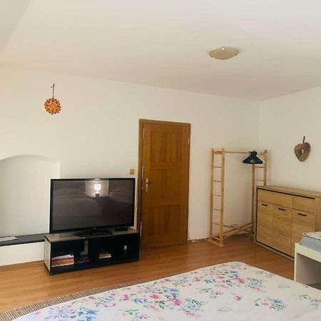 Apartman U Slunecnice Husinec  ภายนอก รูปภาพ