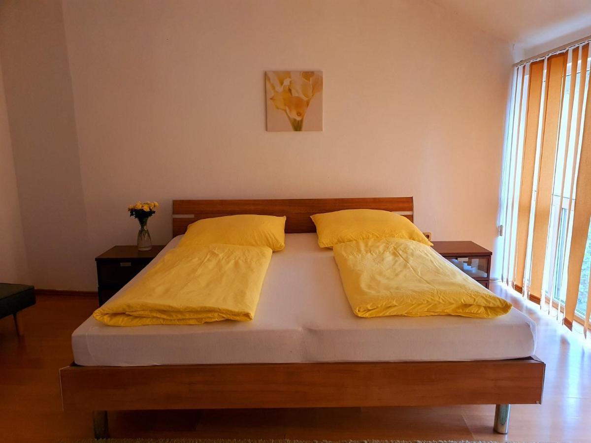 Apartman U Slunecnice Husinec  ภายนอก รูปภาพ
